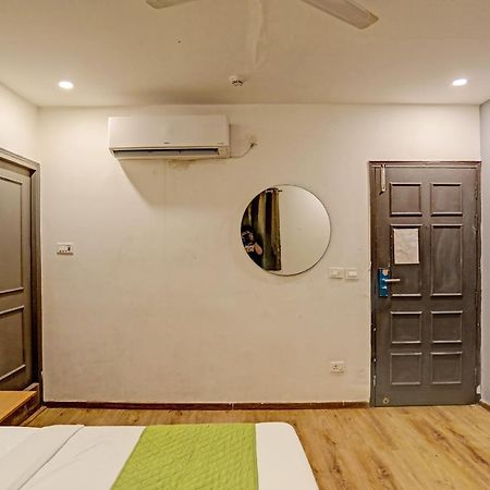 Hotel Admire Inn "Near Atal Chowk, Sector 15, Vasundhara" Ghaziabad Bagian luar foto