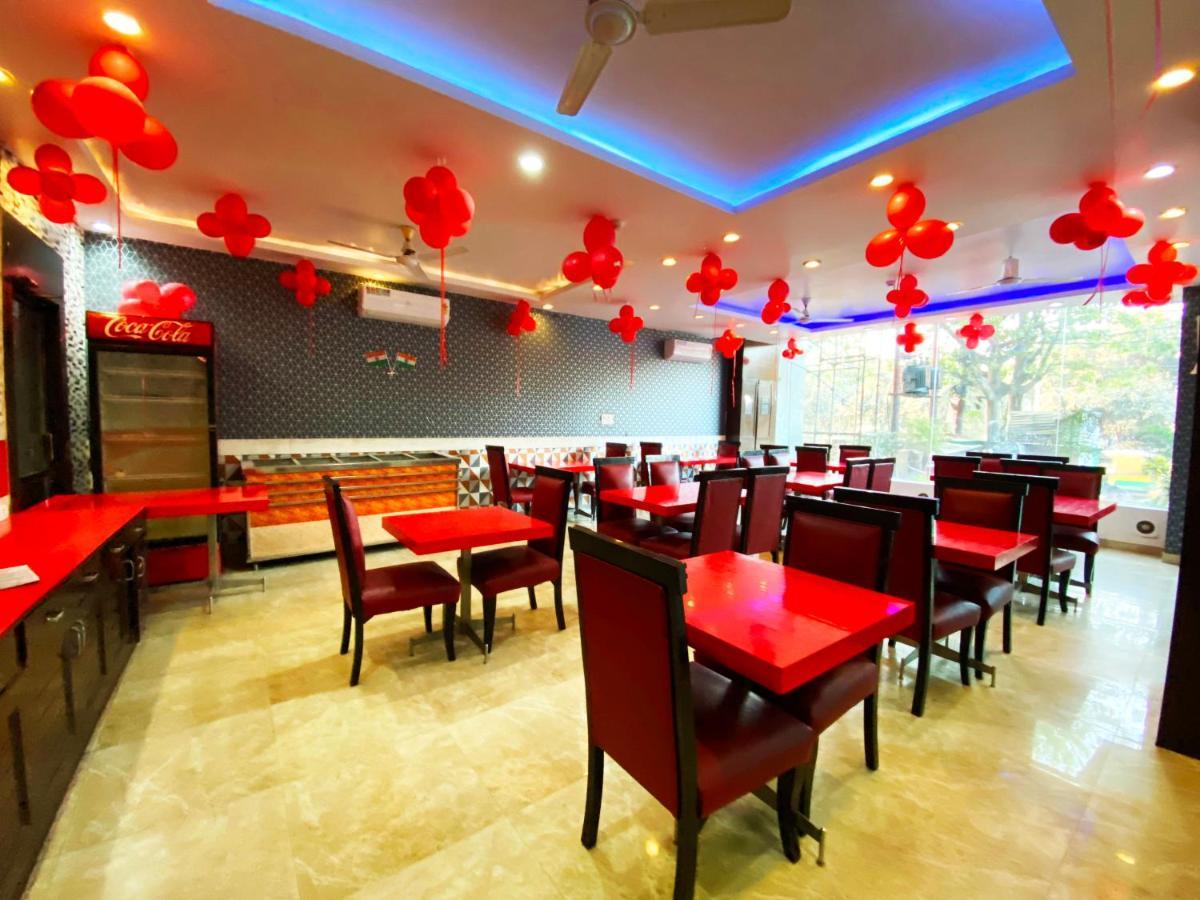 Hotel Admire Inn "Near Atal Chowk, Sector 15, Vasundhara" Ghaziabad Bagian luar foto