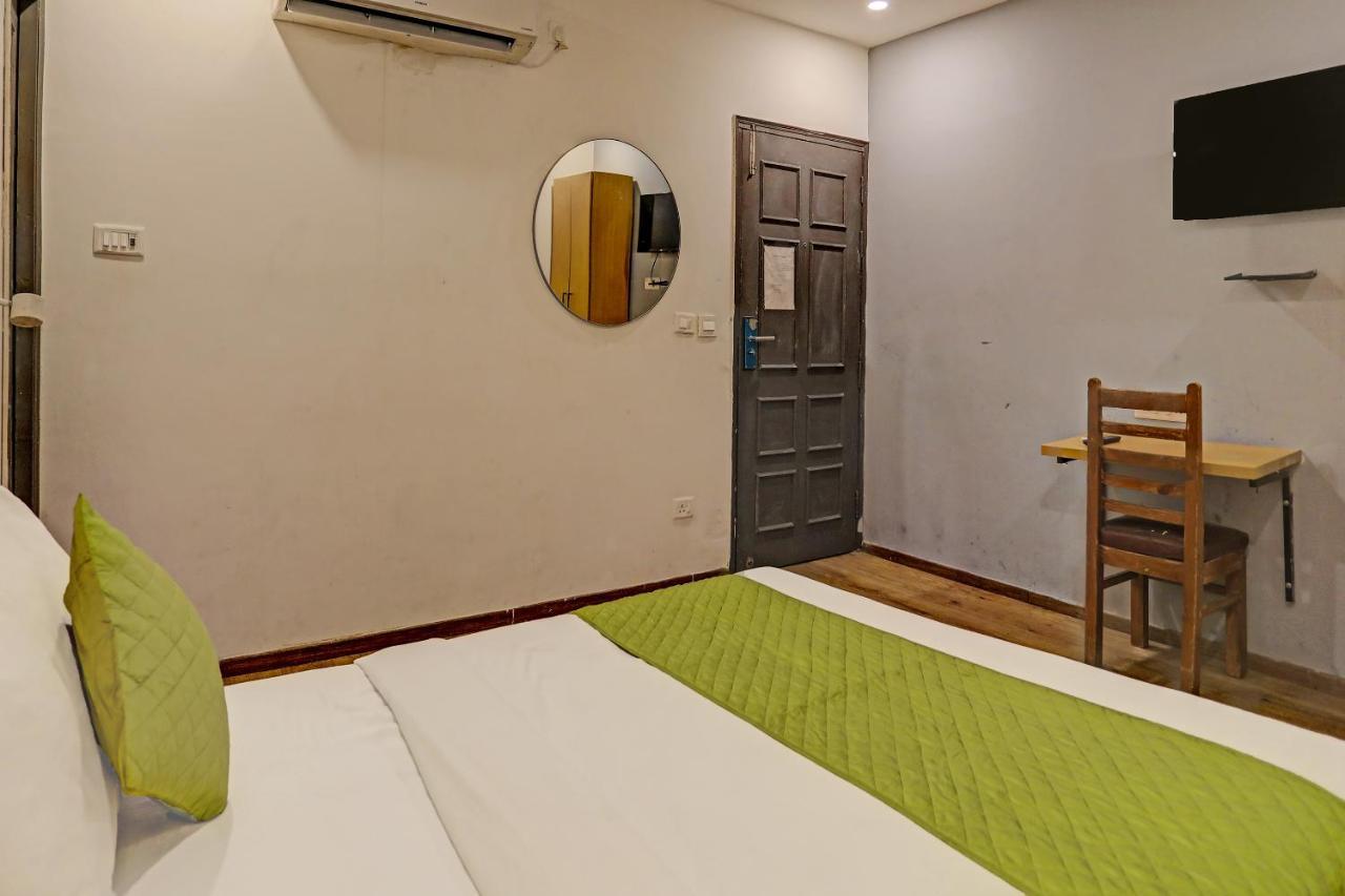 Hotel Admire Inn "Near Atal Chowk, Sector 15, Vasundhara" Ghaziabad Bagian luar foto