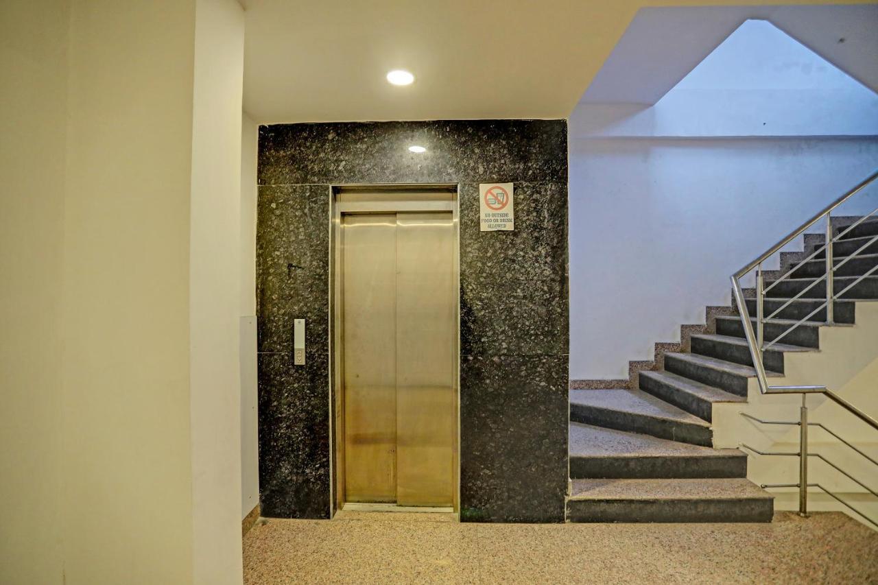 Hotel Admire Inn "Near Atal Chowk, Sector 15, Vasundhara" Ghaziabad Bagian luar foto