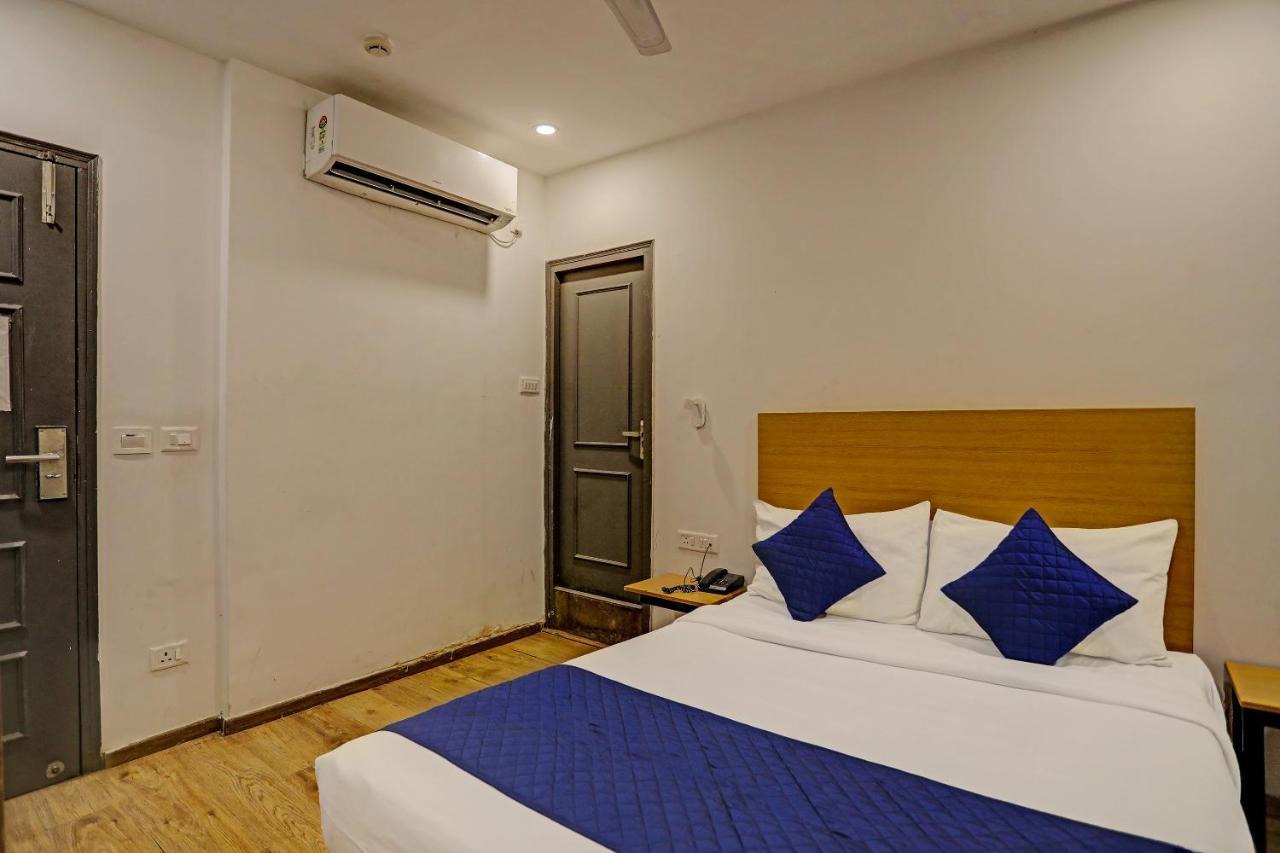 Hotel Admire Inn "Near Atal Chowk, Sector 15, Vasundhara" Ghaziabad Bagian luar foto