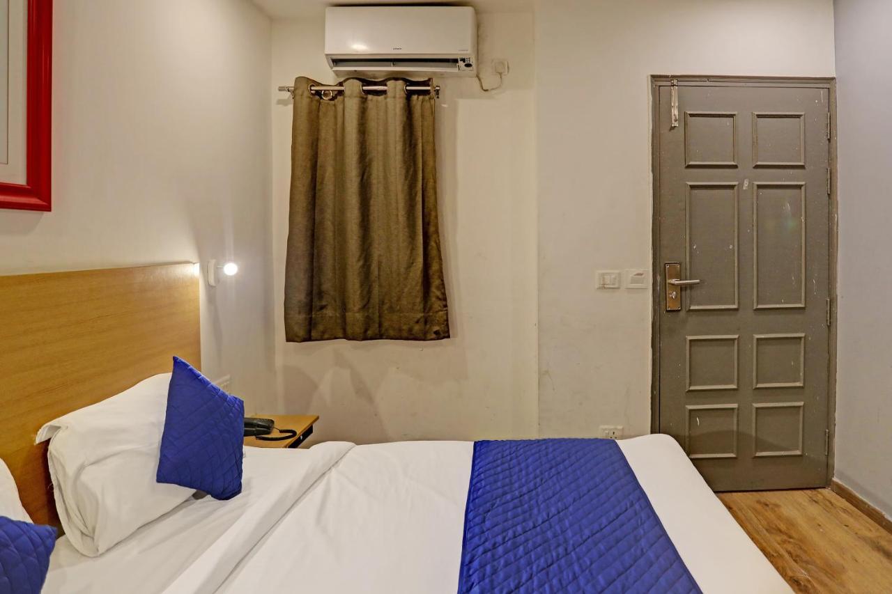 Hotel Admire Inn "Near Atal Chowk, Sector 15, Vasundhara" Ghaziabad Bagian luar foto